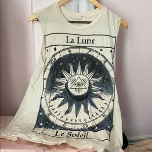 Graphic Tank